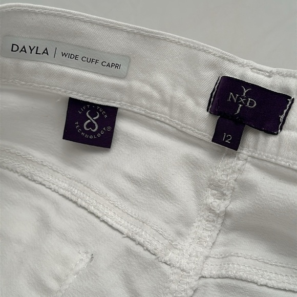 Not Your Daughter’s Jeans NYDJ Dayla cuffed capri white jeans - Picture 5 of 14